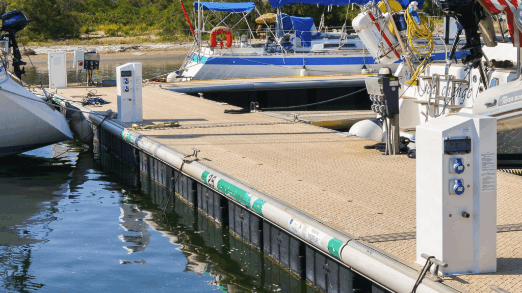 bornes intelligentes Port Adhoc