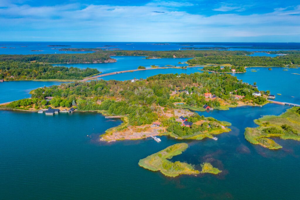 Panorama över ett landskap nära Järsö i Alands skärgård i Finland